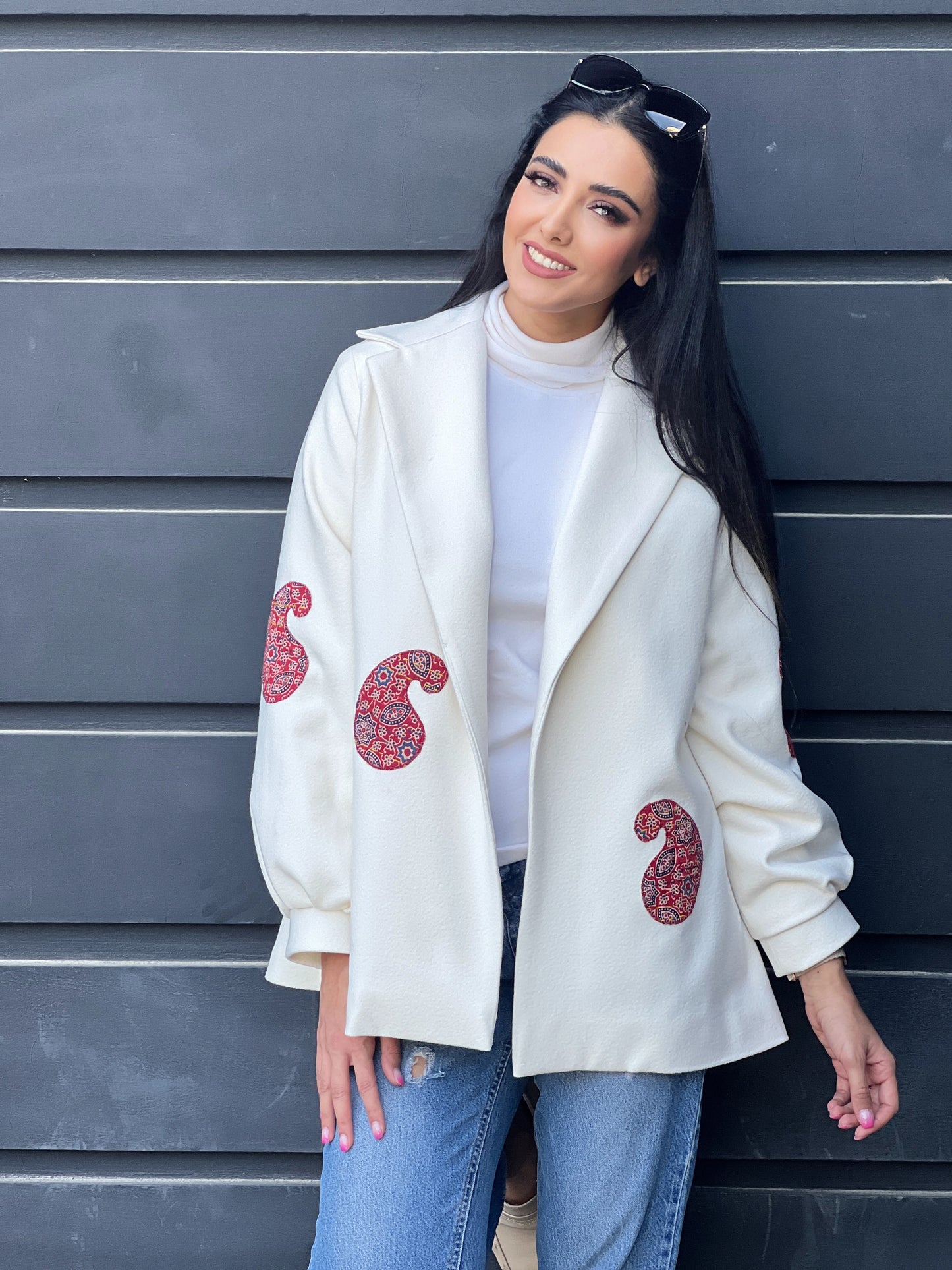 Synergy Jacket – Cream Woven Jute with Red Paisley Appliqués, Relaxed Fit & Voluminous Sleeves for Casual & Smart-Casual Style