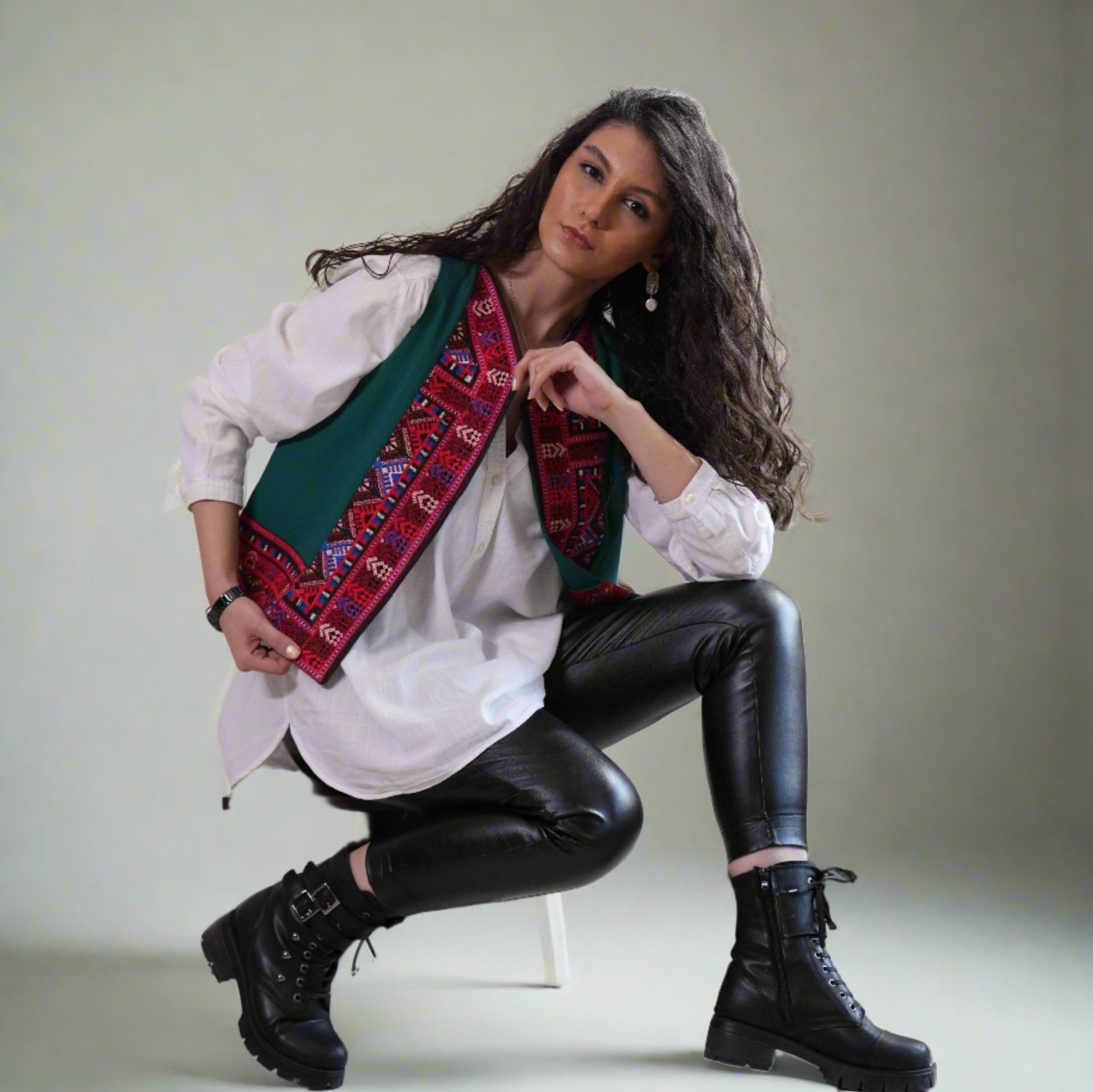 Front view of handmade Baluchi Linen Vest in high-quality linen, showcasing Persian craftsmanship and reversible design for size 38-40