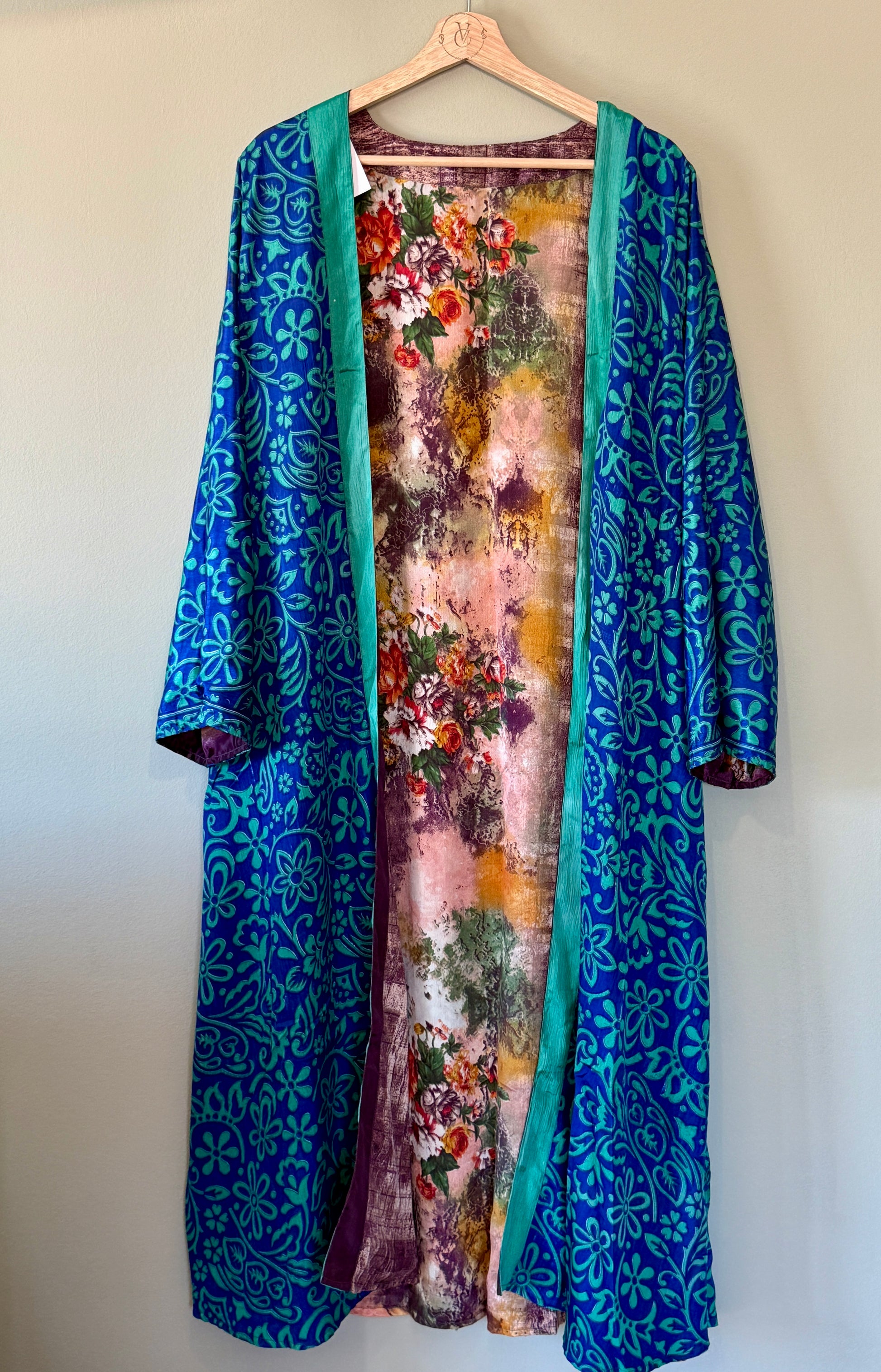sightseeing kimono