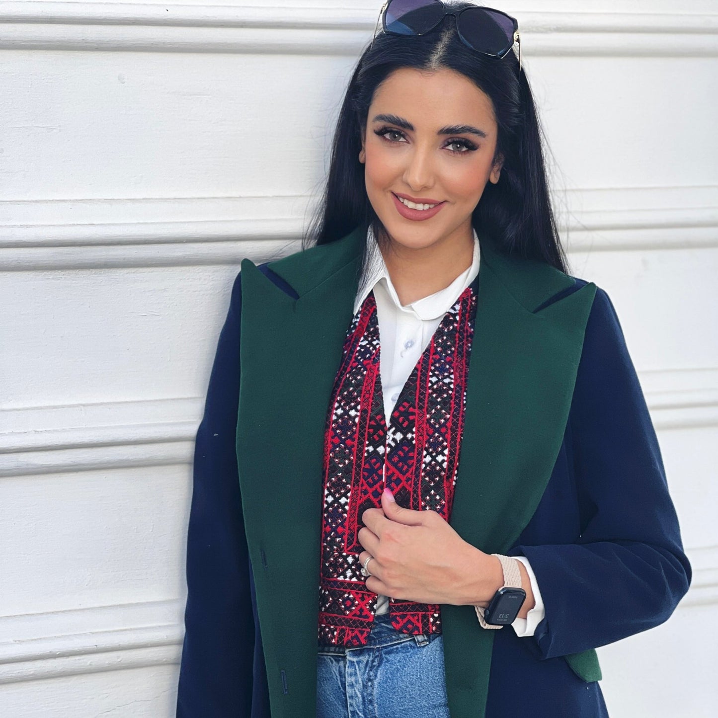 Stylish Nexus Coat in navy with a green lapel, designed for a comfortable, layered look